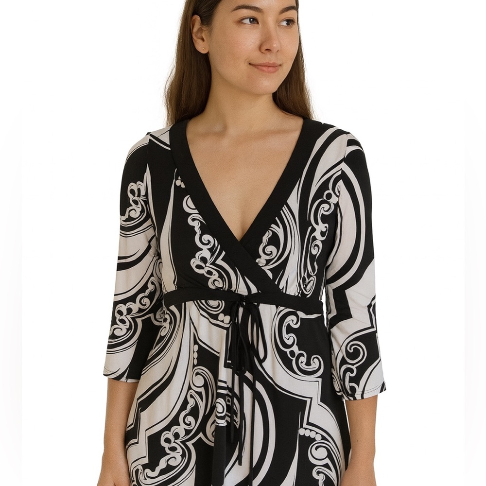 Black House White Market 3/4 sleeve blouse, Size S